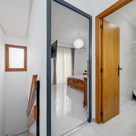 Apartment Cosy Near The Sea Torrevieja